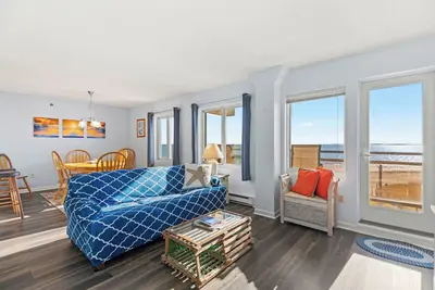 Image de SeaWatch Oceanfront, direct access to beach