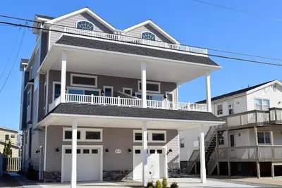 Image de Stunning 6 Bedroom Within Walking Distance to Heart of Sea Isle