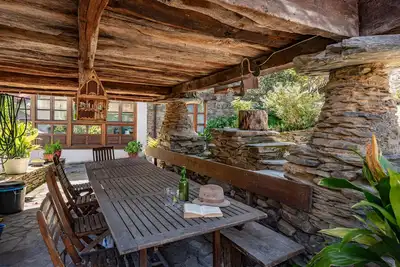 Image de Appartement 'Apartamentos Puente Del Narcea 2' avec vue sur la montagne, terrasse privée et Wi-Fi
