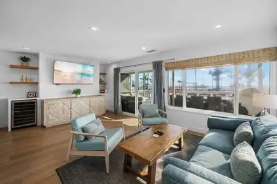 Image de Relaxing 3br Beach Hideaway on Newport Boardwalk