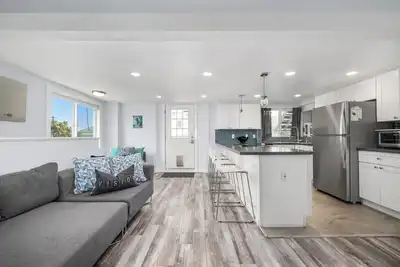 Image de Perfect Surf Casa in Newport Near Beach and Pier