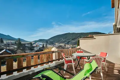 Image de Appartement 'Le Chalet De Suzon' avec vue sur les montagnes, Wi-Fi et climatisation