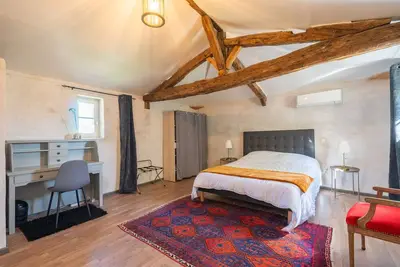 Image de Petite maison \"Gîte Le Chai\" avec piscine partagée, Wi-Fi et climatisation