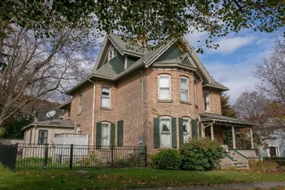 Image de Stunning 4-bedroom house with Ac and WiFi in the quaint town of Hammondsport