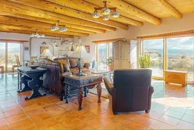 Image de Charming 4-bedroom house with hot tub, Ac and WiFi in welcoming El Prado