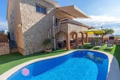 Image de Villa en bord de plage pour 8, pas besoin voiture