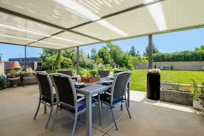 Image de Room for all, family friendly. \nOn the doorstep to fishing, skiing and adventure.