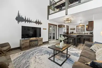 Hillside Haven, Hot Tub, Private