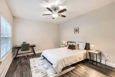 Image de Crest at Midtown 1125 l 2Bedroom 2 Bathroom