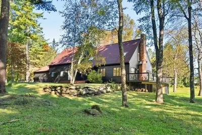 Image de Stunning 6-Br Country Home 10-min to Catamount