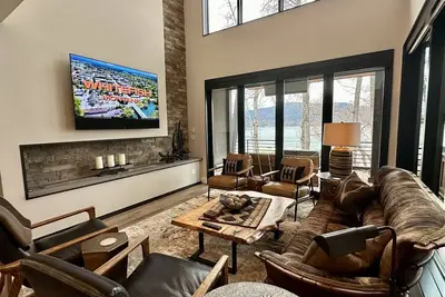 Image de Whitefish Lake Luxury Condo | 3 Bed, 3 Bath
