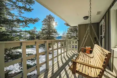 Image de Altitude Oasis | Pikes Peak Views | Hot Tub & Bbq