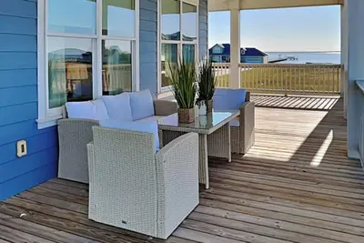 Image de Salty Sunrise | Bayfront Views + Private Pool