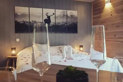 Chambre d'hôtes romantique avec jacuzzi privatif