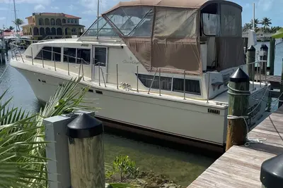 Image de Double Cabin Luxury Power Motor Yacht in Key West