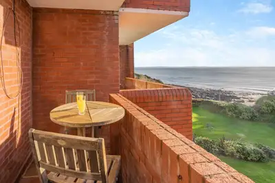 Image de Fairhaven Apartment - Deux Chambres Appartement, Couchages 4