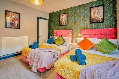 Image de House with Free Parking and Garden