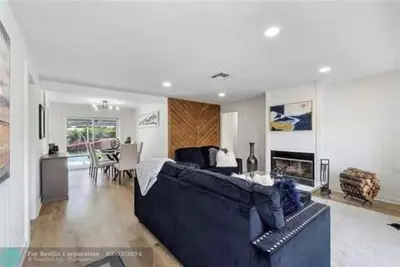 Image de Charming 4 bedroom house on the canal with private pool in Pompano Beach