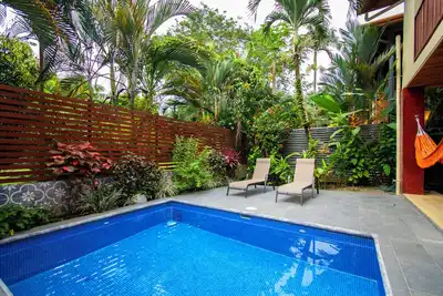 Image de 3 min walk to surf, 3bedrooms, Villa, Pool, Steps to the Beach!