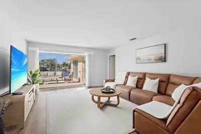 Image de Key Casa on canal, 3bd 2 bath, 0, 5 miles f Siesta