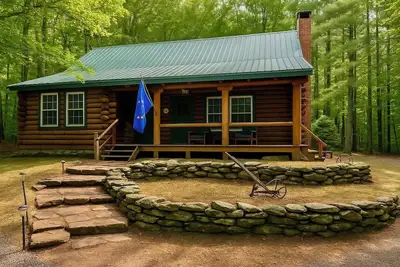 Image de Snow Mountain Lodge- 6 miles from Mt Snow. Ski, Indoor Pool, Golf, Hike, Relax!