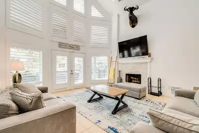 Image de Dock & Outdoor Entertainment: Home on Lake Conroe