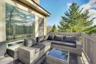 Image de 1 Mi to Waterpark: Mtn-View Poconos Hideaway!