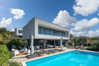Image de Villa Luxor with heated pool