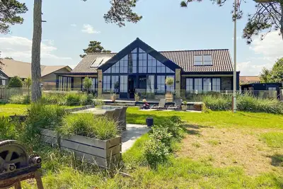 Image de Belle maison Ă Odder avec vue sur la.