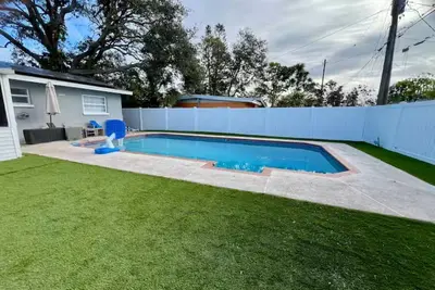Image de 3br St. Pete Home, Heated Pool, 5 Min To Beaches