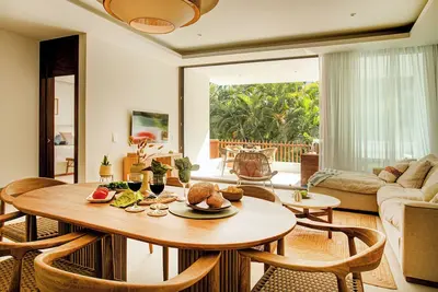 Image de Luxury 2bed Condo w/ Mini Pool - Stunning Gardens & Resort Amenities Included