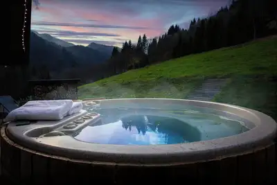 Image de Chalet Les Pellys - nature et spa pour 15 - Ovo Network
