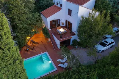 Image de Belle maison à Malinska avec WiFi