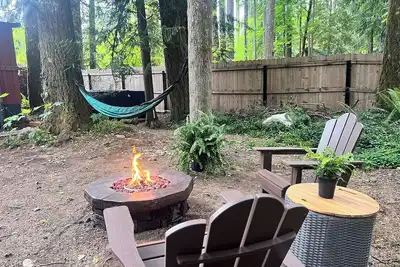 Image de Soak & Stargaze! Hot Tub, Fire Pit, Forest Air Cabin near Mt. Hood