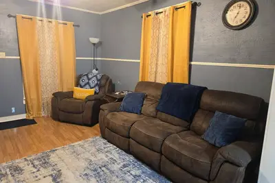 Image de Charming Cozy Cottage: 2-bedroom house with WiFi, Ac in delightful Atlanta