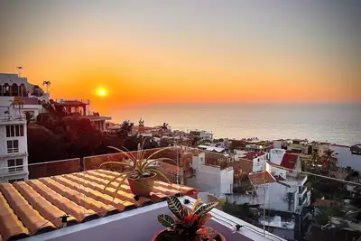 Image de Spacious 4-bedroom home in Puerto Vallarta with Pool, Rooftop Terrace and Views