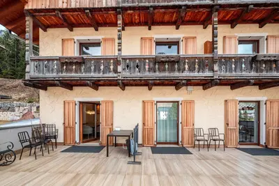 Image de Appartement 'Chalet Buffaure A Parte' avec vue sur les montagnes, terrasse privée et Wi-Fi