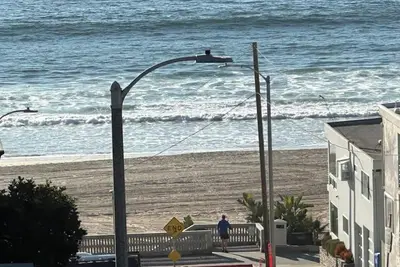 Image de M. B. Modern Panoramic Sea View