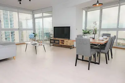 Image de Luxury 2br Oceanview, parking and balcony