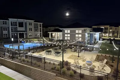 Image de Modern Comfort Near Mooresville's Attractions