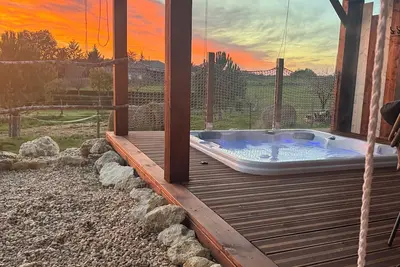 Image de Maison de campagne équipée 5* avec spa privatif
