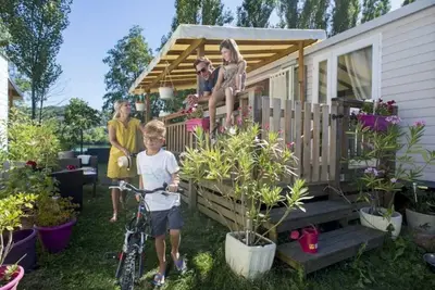 Image de Camping 3 étoiles - Parc aquatique - eeaiga