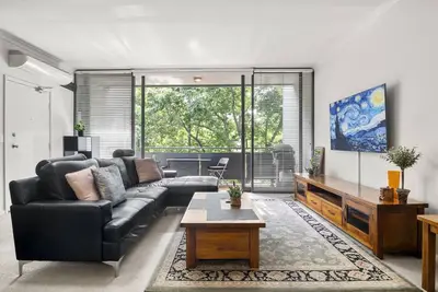 Image de Central 2-Bed Pad with Tennis Court, Pool & Gym
