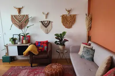 Image de Appartement calme & cosy, à 2 min du métro, proche canal Ourcq et Philharmonie