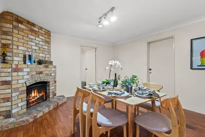 Image de Peaceful 4br at Sunnybank Cbd w/2Parking/Yard/Mall
