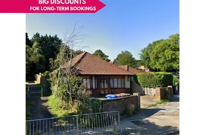Image de This house is a 6 bedroom(s), 2 bathrooms, located in Suffolk, England.