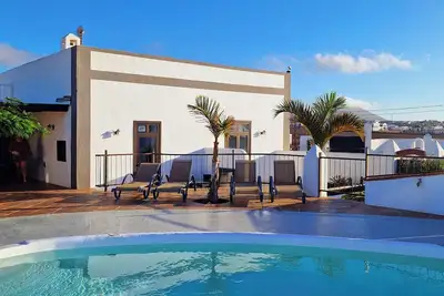Image de Casa Tazirit: Villa with a heated private pool in the heart of Mácher.