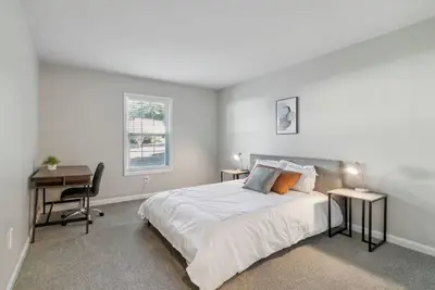 Image de Barcelo at East Cobb Q& 1 Bed 1 Bath Furnished