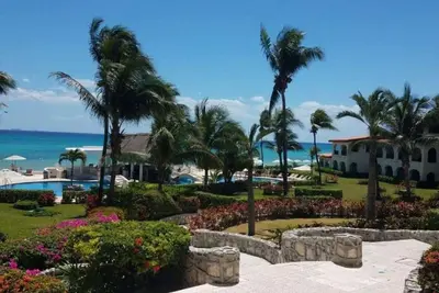 Image de Beachfront Condo in Playacar Stunning Ocean Views 7112