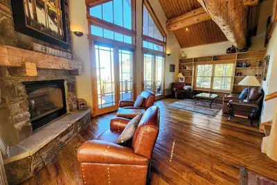 Image de Stunning Family Retreat with Hot Tub & Breathtaking Views of the West Elks